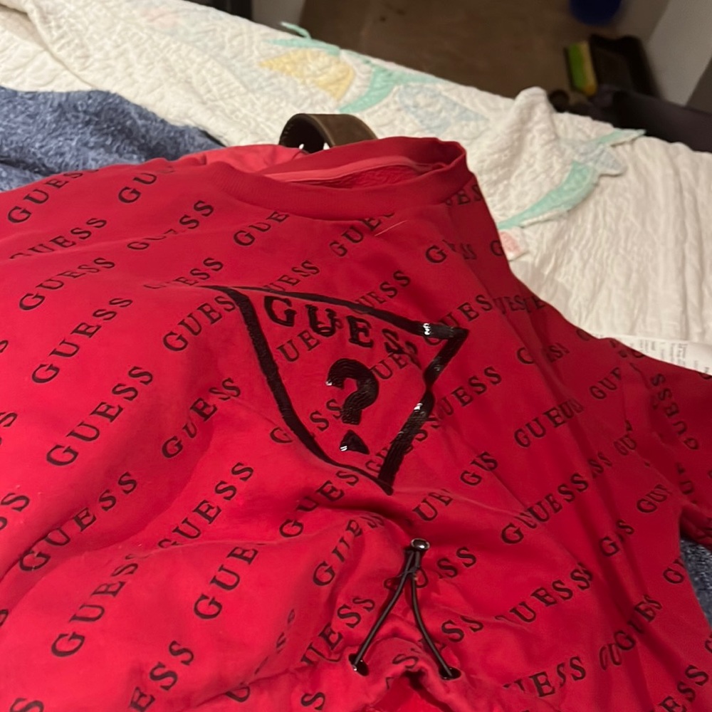 Red sweater from guess in good condition and soft